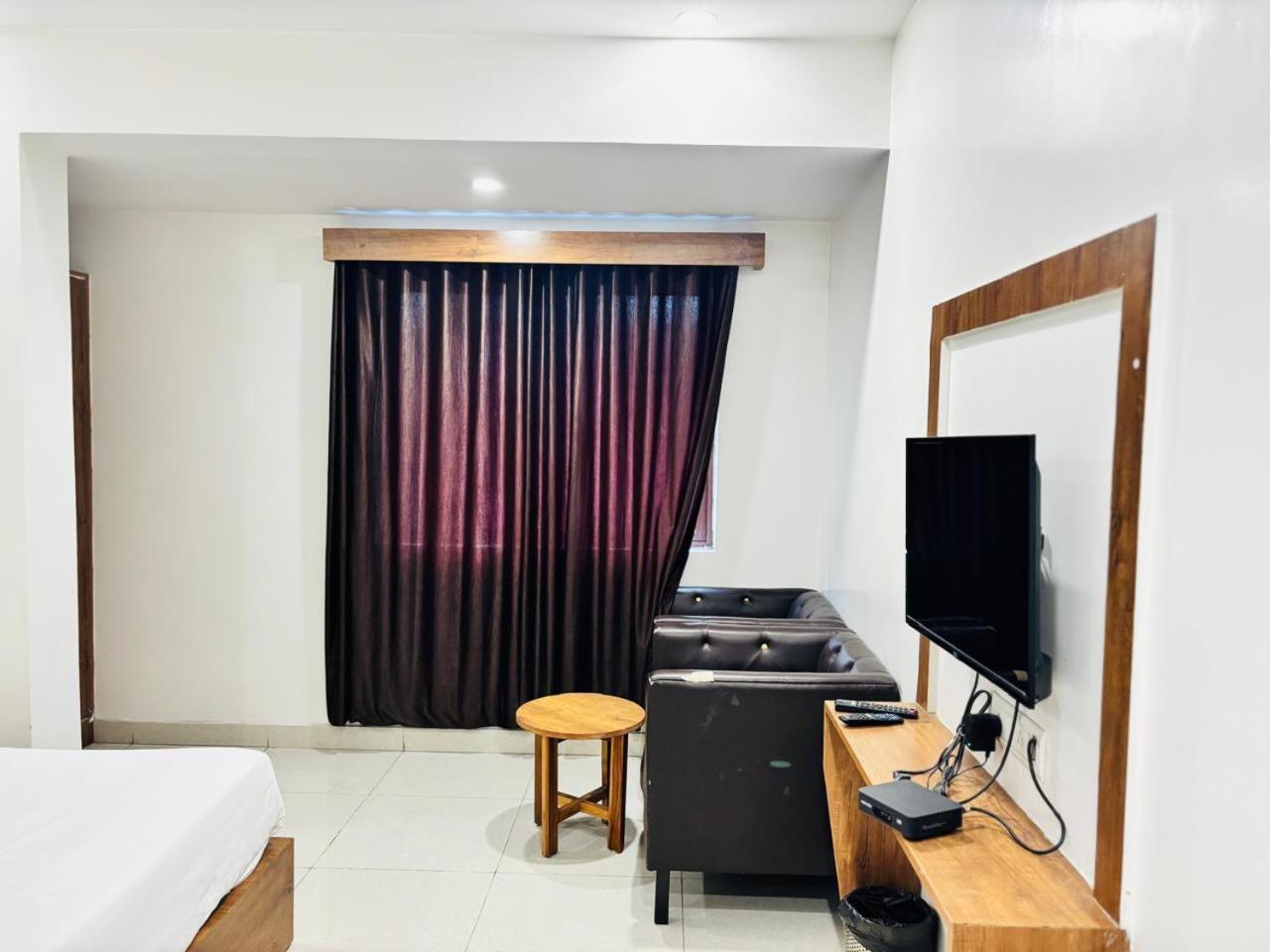 Hotel Bg Inn Bengaluru Kültér fotó
