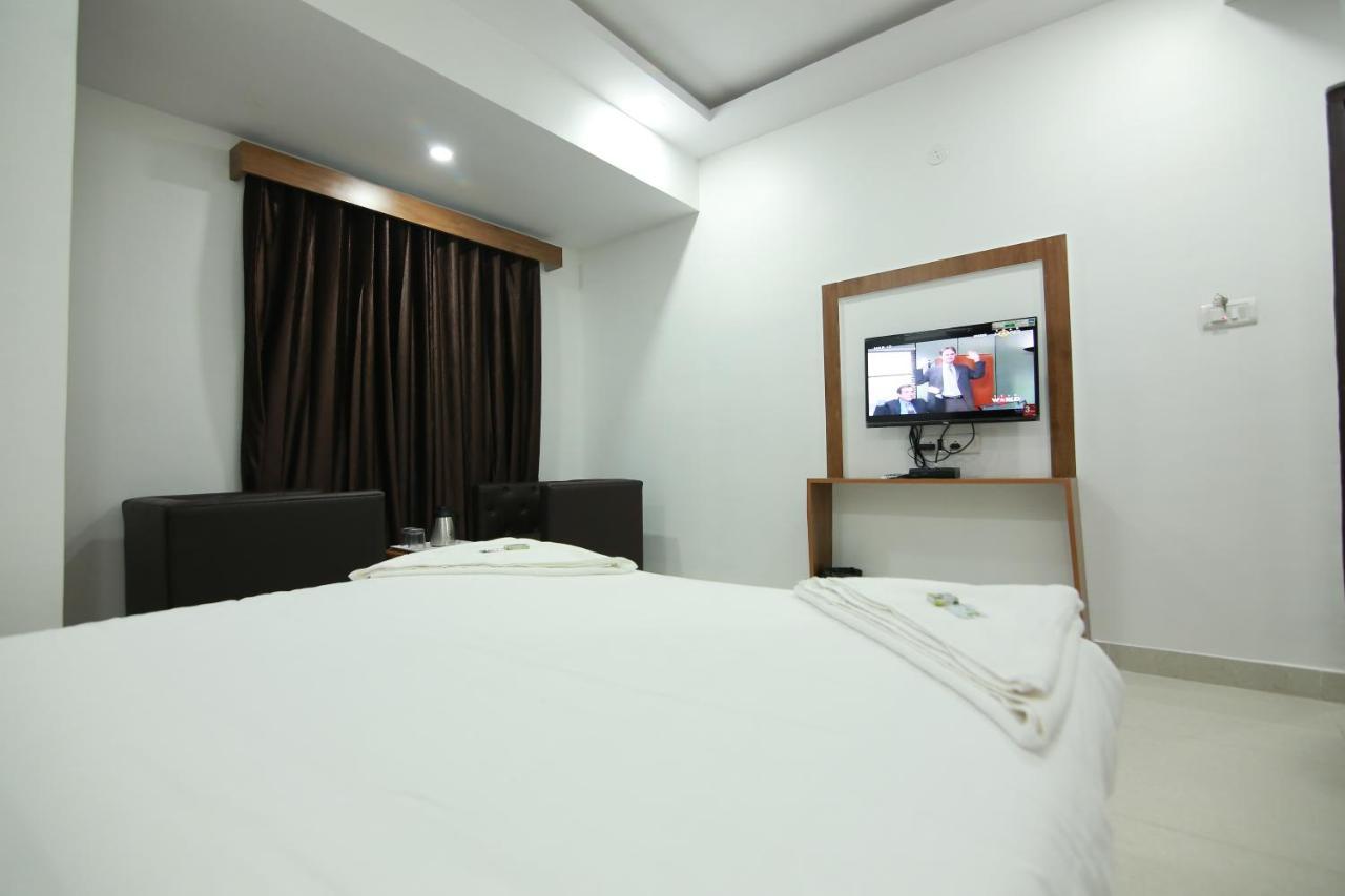 Hotel Bg Inn Bengaluru Kültér fotó